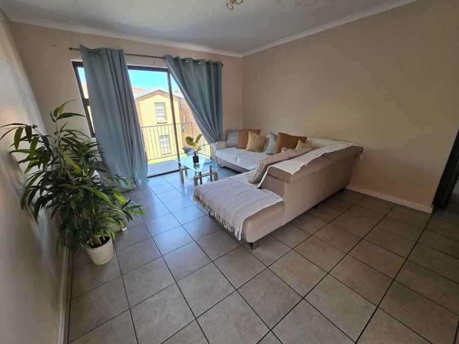 2 Bedroom Property for Sale in Pine Acres Western Cape